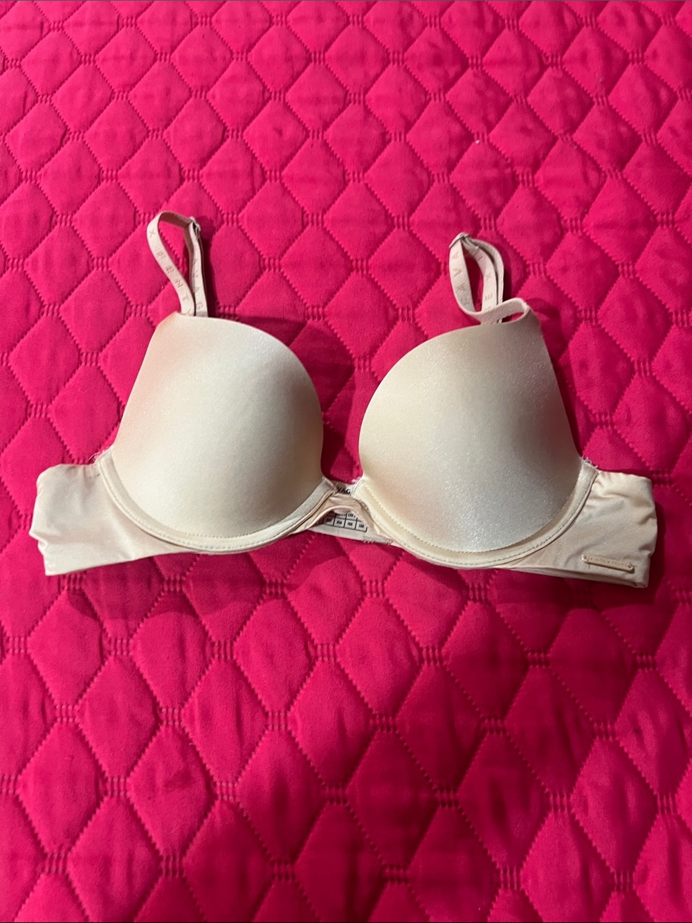 Savage X Fenty Light Nude T-Shirt Bra